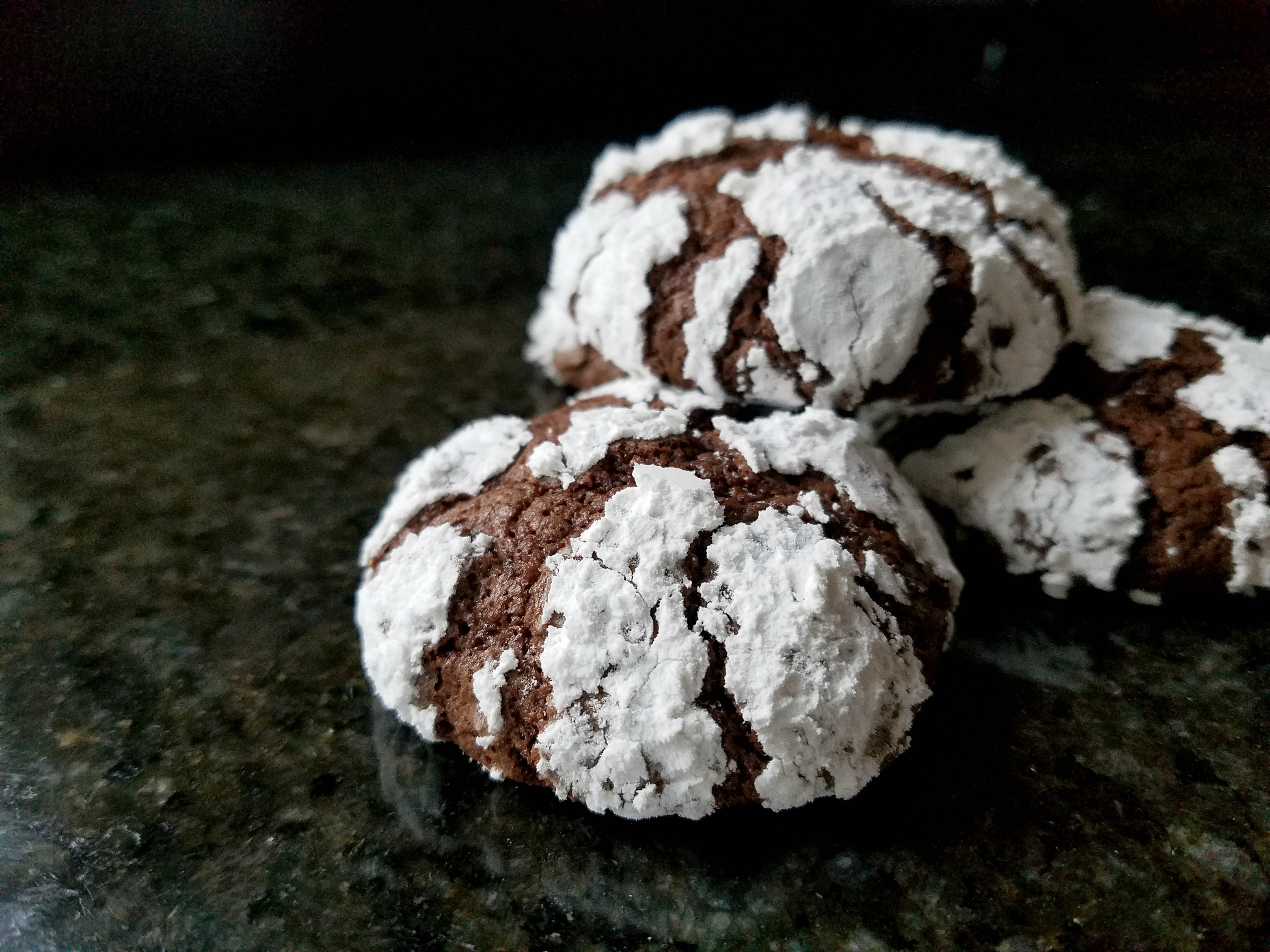 chocolate-crinkle-cookies-a
